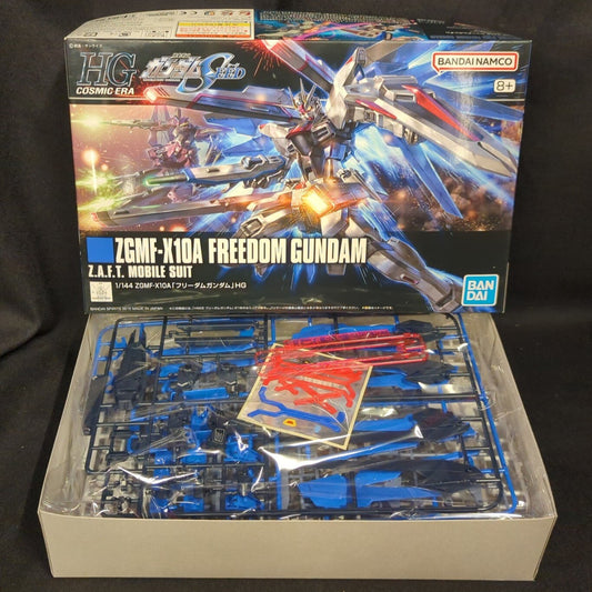 BANDAISPIRITS HG COSMIC ERA 1/144 Bandai Namco version Freedom Gundam /8 + notation 192